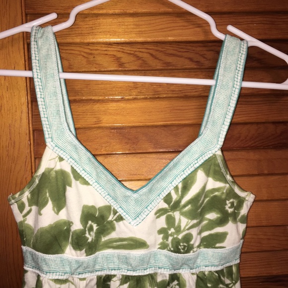 LAST CHANCE! MAKE AN OFFER!  Hollister Tank Top - Picture 2 of 5